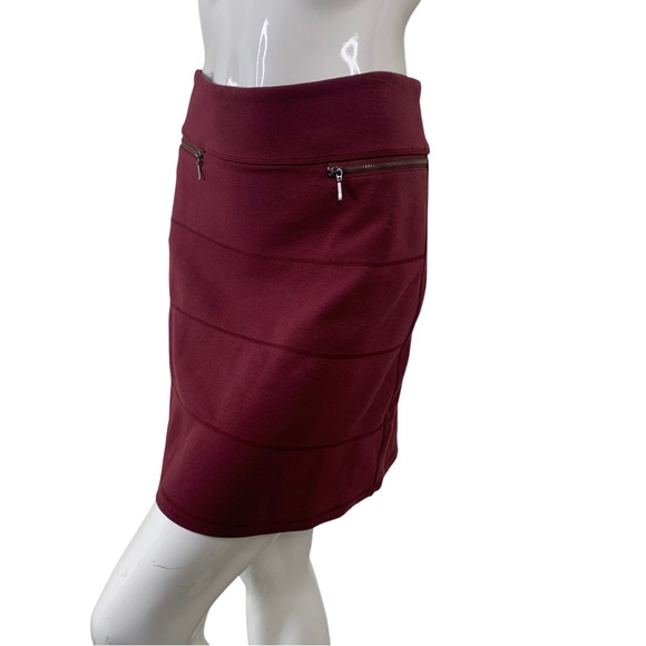 ATHLETA deep red maroon burgundy sport skirt striped solid casual stretchy sz M - Picture 13 of 17